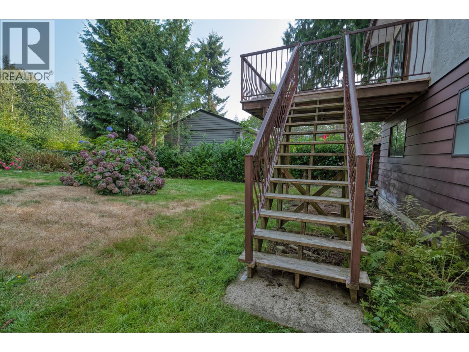 998 Fircrest Road, Gibsons, British Columbia  V0N 1V4 - Photo 25 - R3044331