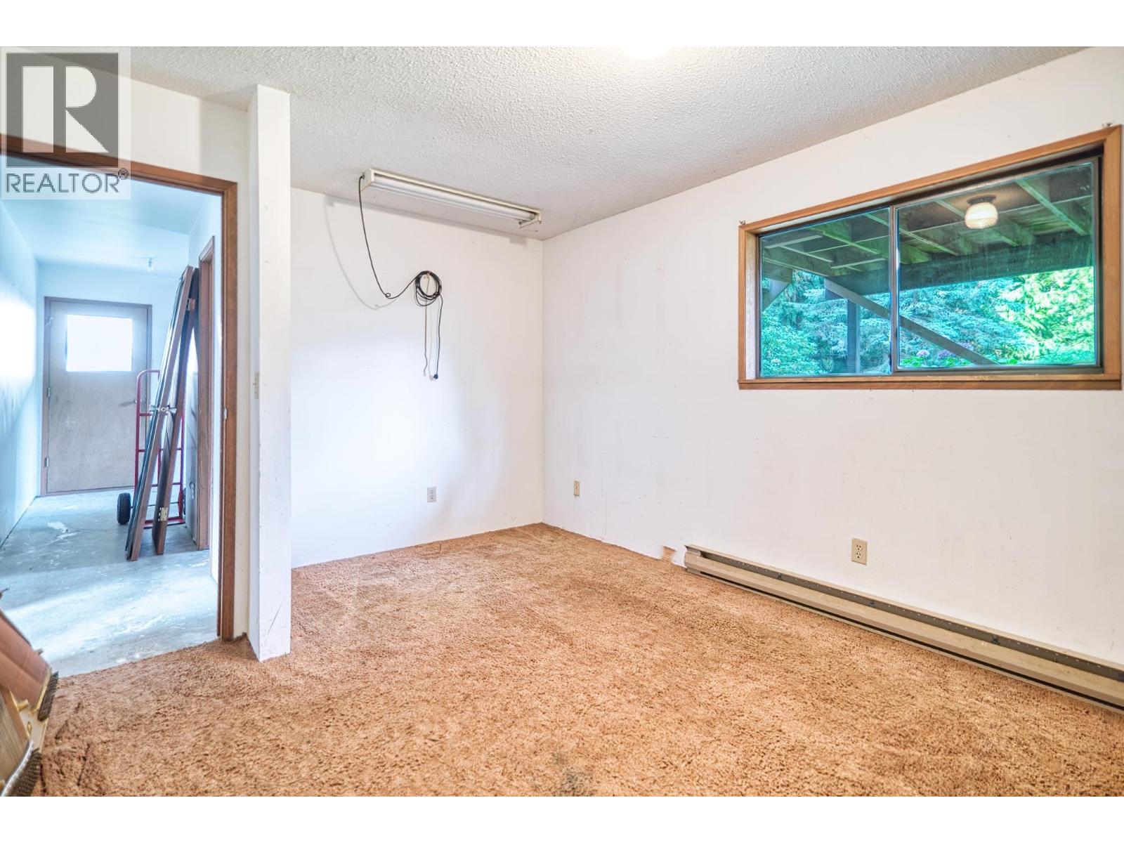 998 Fircrest Road, Gibsons, British Columbia  V0N 1V4 - Photo 7 - R3044331