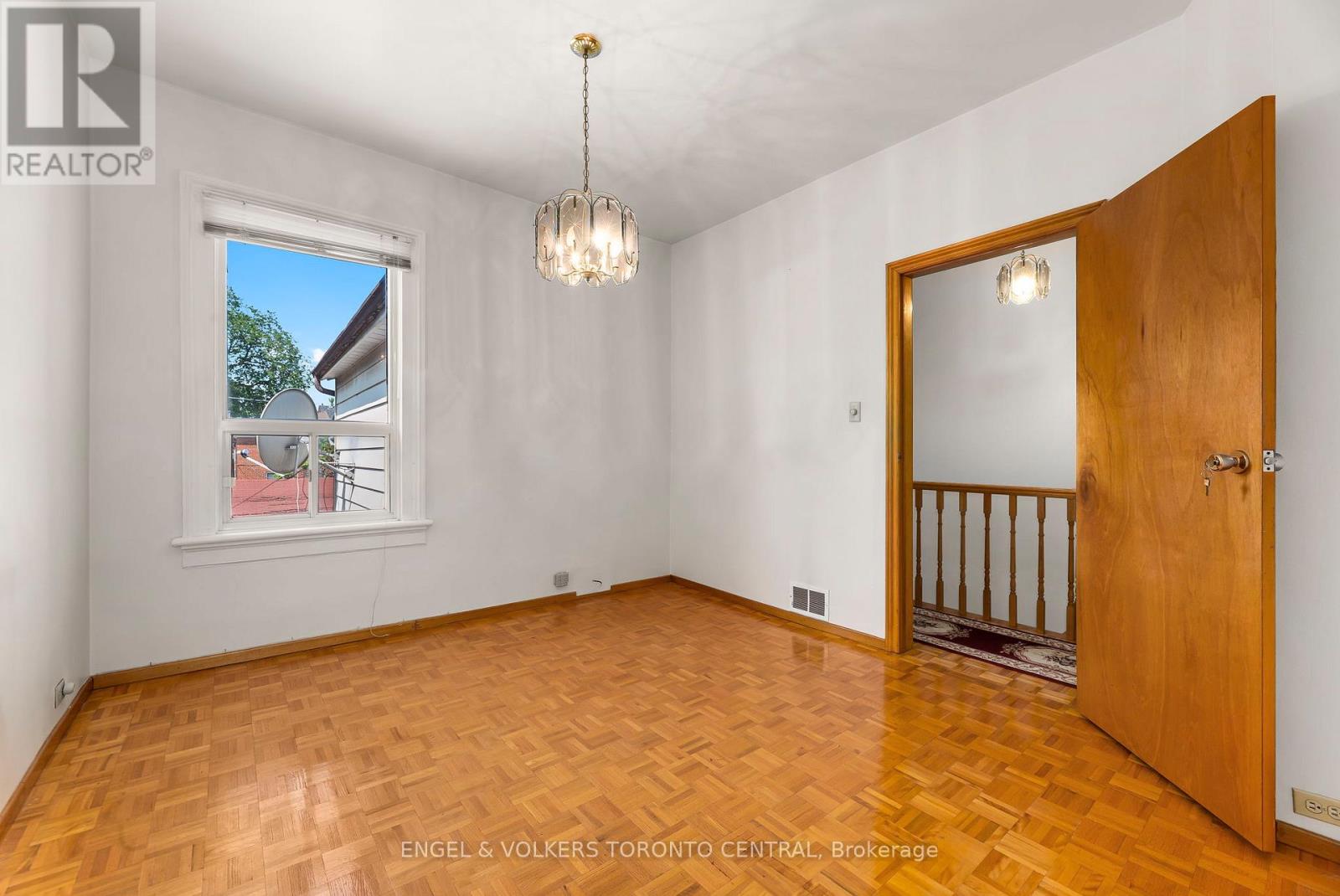 8 Brookfield Street, Toronto (Trinity-Bellwoods), Ontario  M6J 3A9 - Photo 26 - C12383650