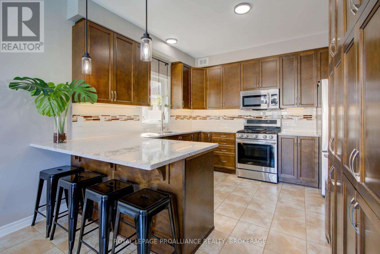 496 Cheryl Place, Kingston, Ontario  K7K 0B2 - Photo 17 - X12384337
