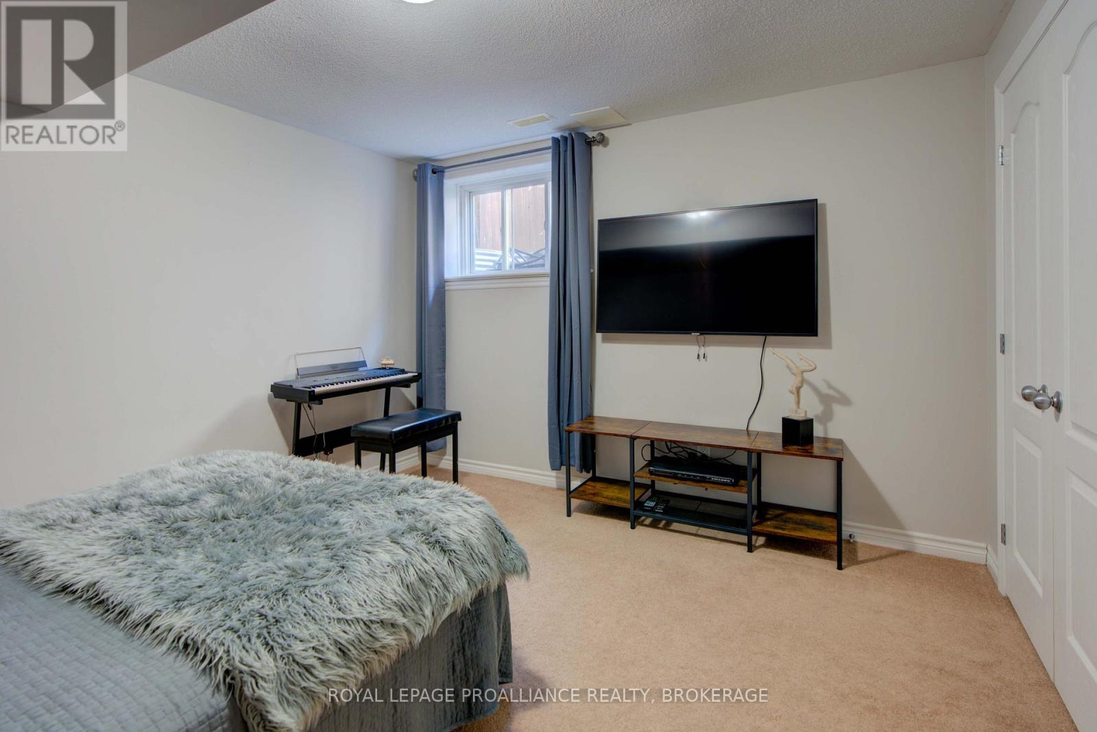 496 Cheryl Place, Kingston, Ontario  K7K 0B2 - Photo 39 - X12384337