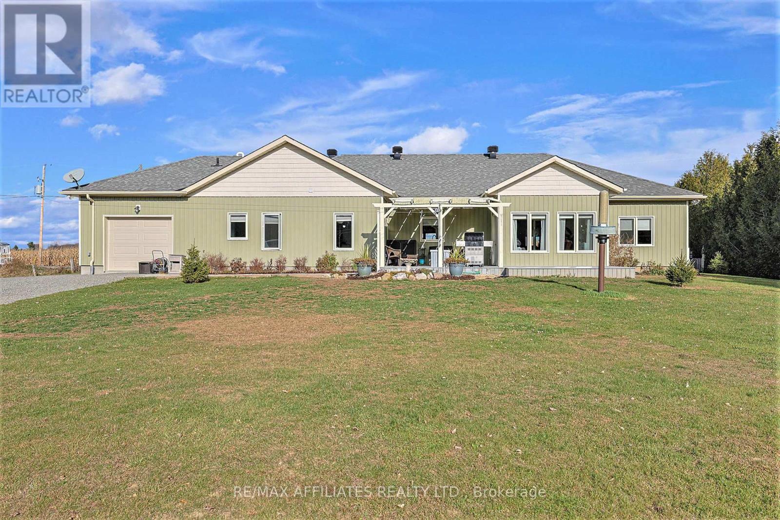 100 Summers Road, Rideau Lakes, Ontario  K0G 1E0 - Photo 3 - X12378793