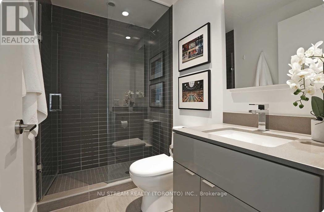 1712 - 7 Grenville Street, Toronto (Bay Street Corridor), Ontario  M4Y 0E9 - Photo 11 - C12385570