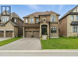 11 CAIRNS GATE, King, Ontario