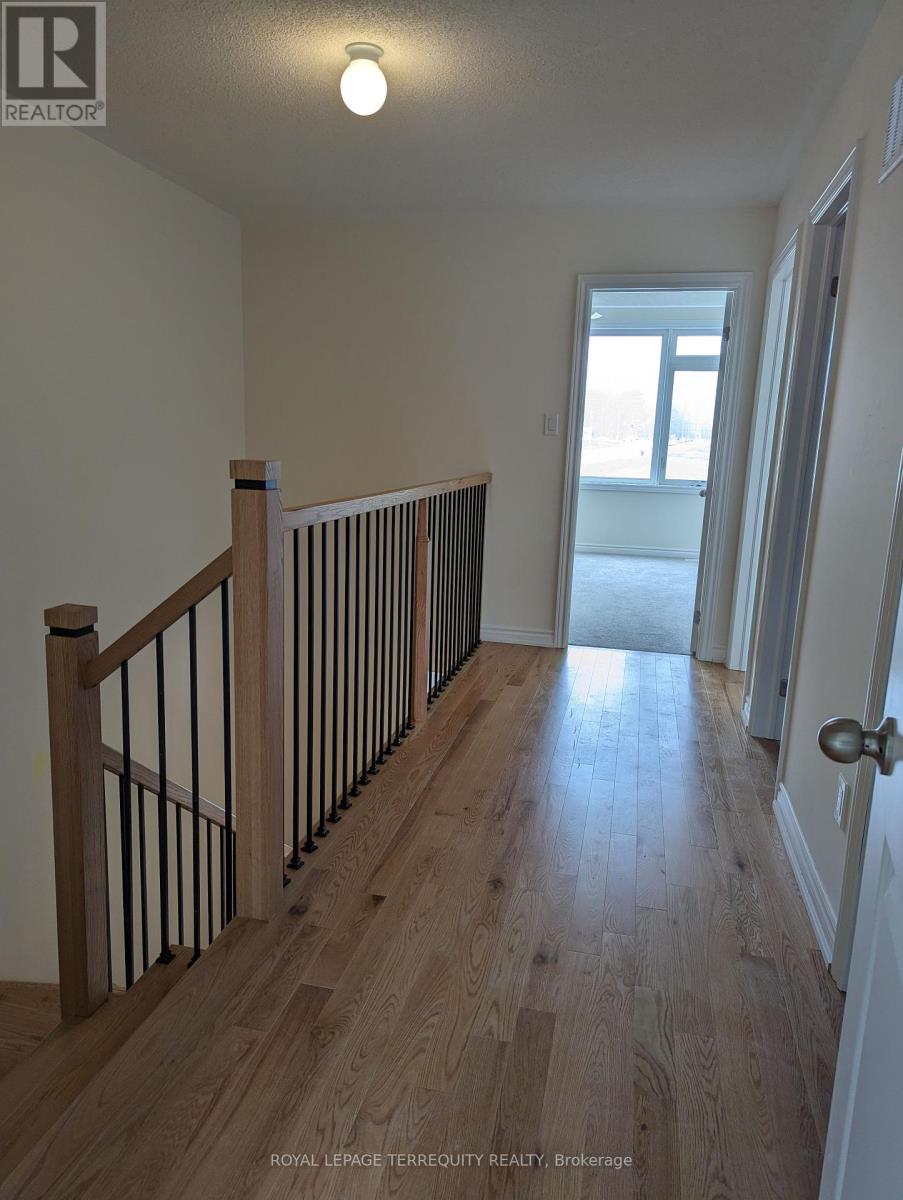 1125 Marathon Avenue, Pickering, Ontario  L1X 0L7 - Photo 21 - E12385566