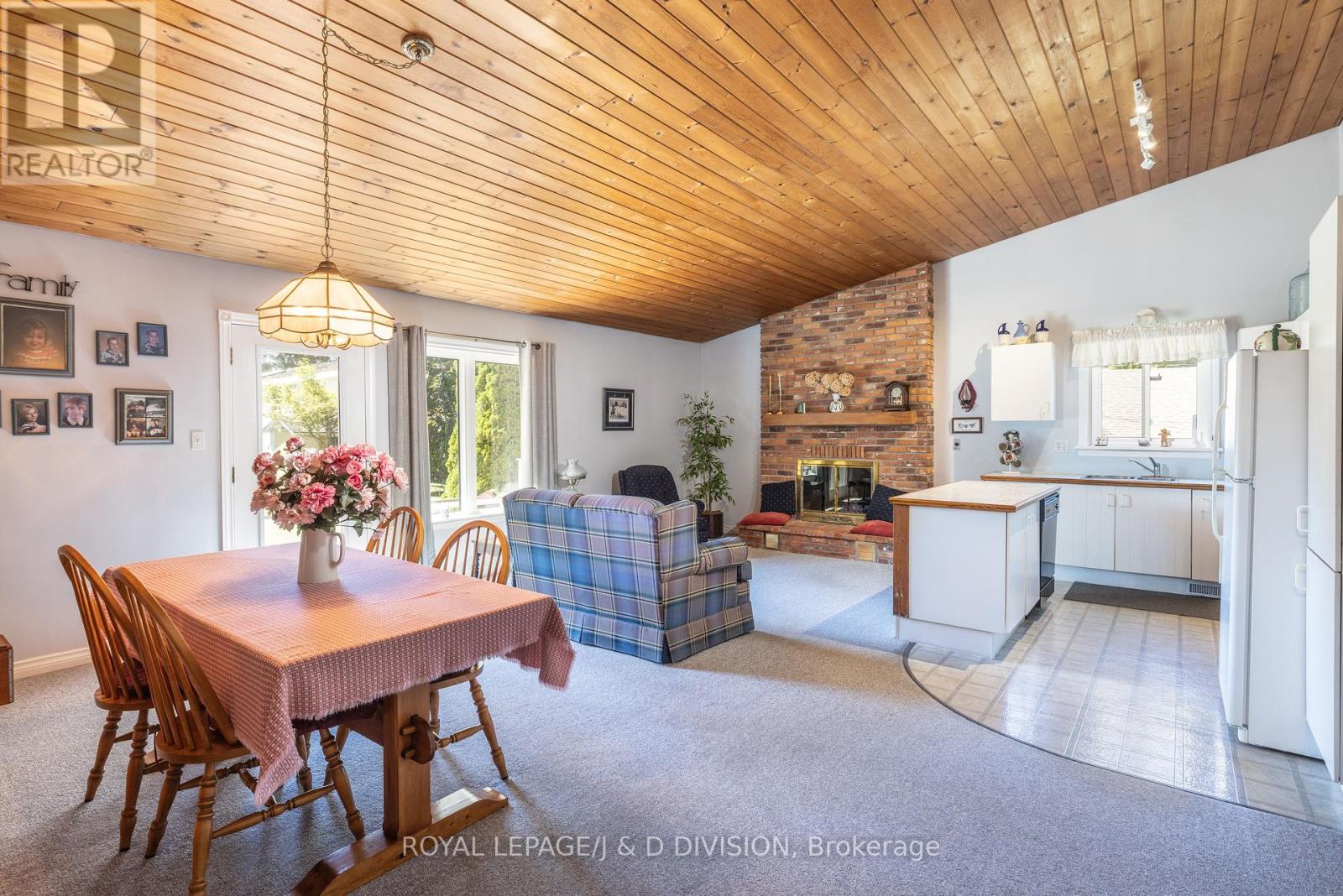 478 Johnson Street, Niagara-On-The-Lake, Ontario  L0S 1J0 - Photo 5 - X12385133