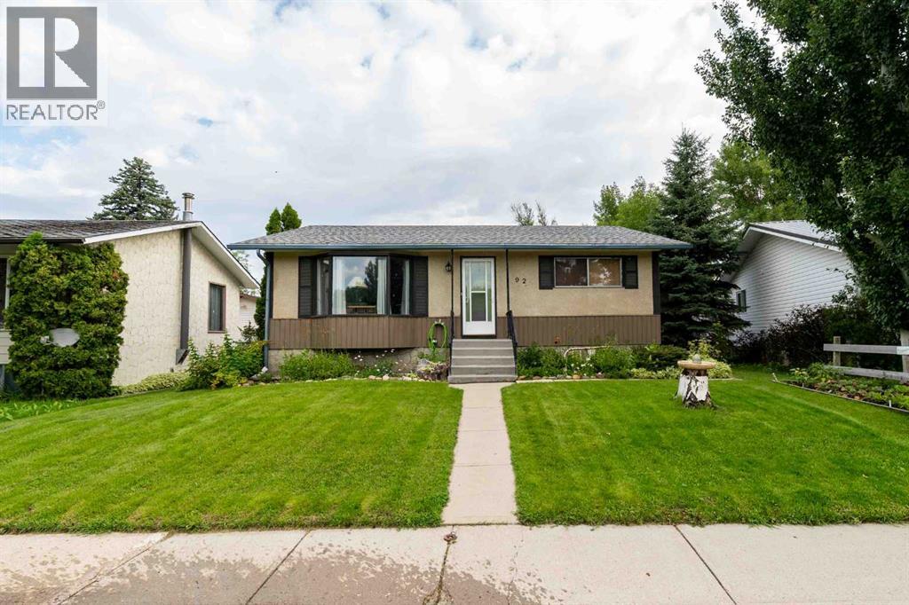 Property at 92 Greenbrook Drive E image 1