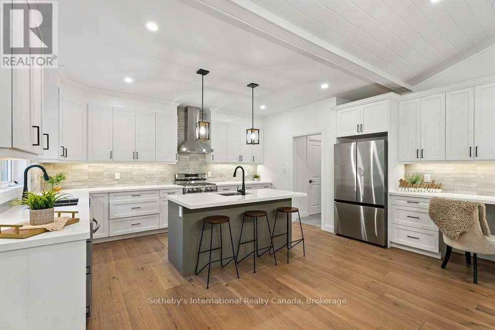 1030 Xavier Street, Gravenhurst (Morrison), Ontario  P0E 1G0 - Photo 16 - X12385624