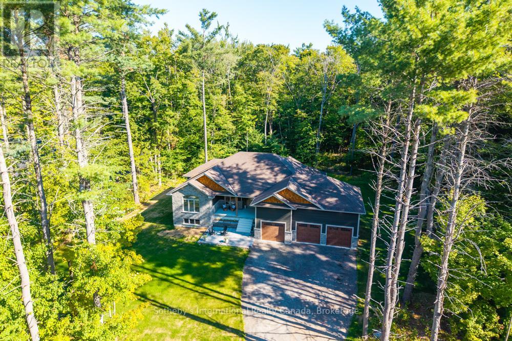 1030 Xavier Street, Gravenhurst (Morrison), Ontario  P0E 1G0 - Photo 2 - X12385624