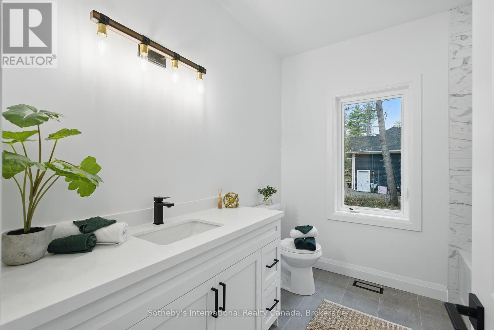 1030 Xavier Street, Gravenhurst (Morrison), Ontario  P0E 1G0 - Photo 27 - X12385624