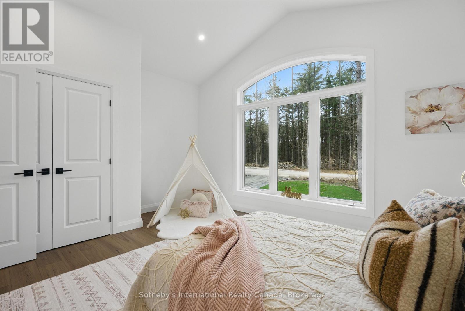 1030 Xavier Street, Gravenhurst (Morrison), Ontario  P0E 1G0 - Photo 30 - X12385624