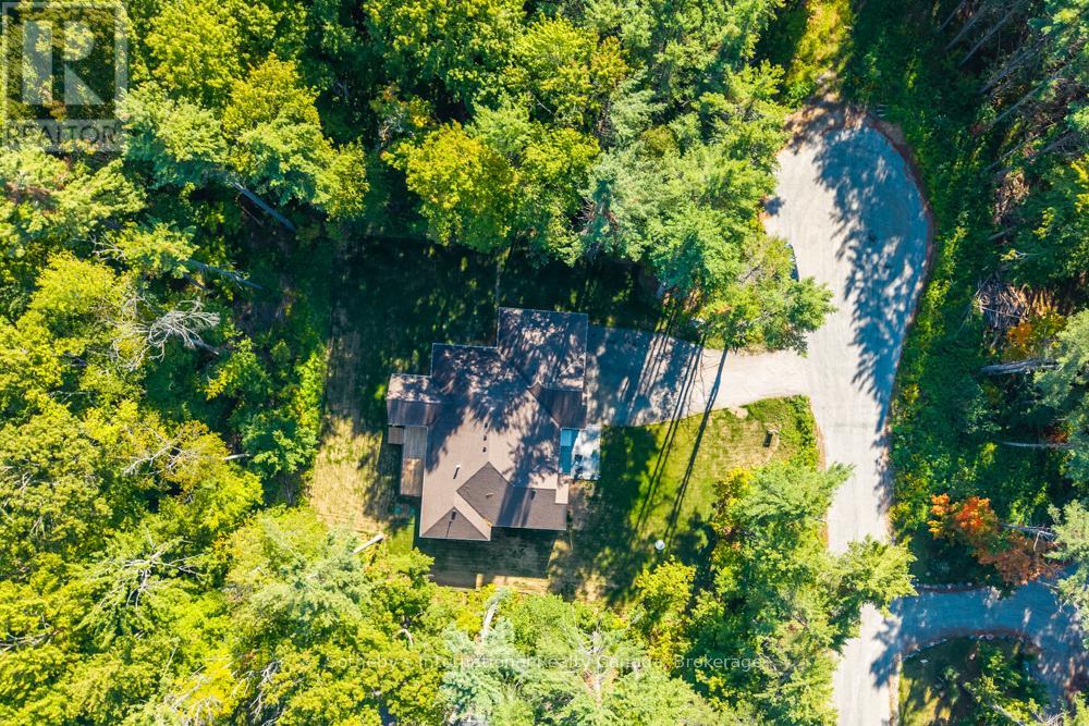1030 Xavier Street, Gravenhurst (Morrison), Ontario  P0E 1G0 - Photo 4 - X12385624