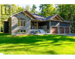 1030 Xavier Street, Gravenhurst (Morrison), Ca