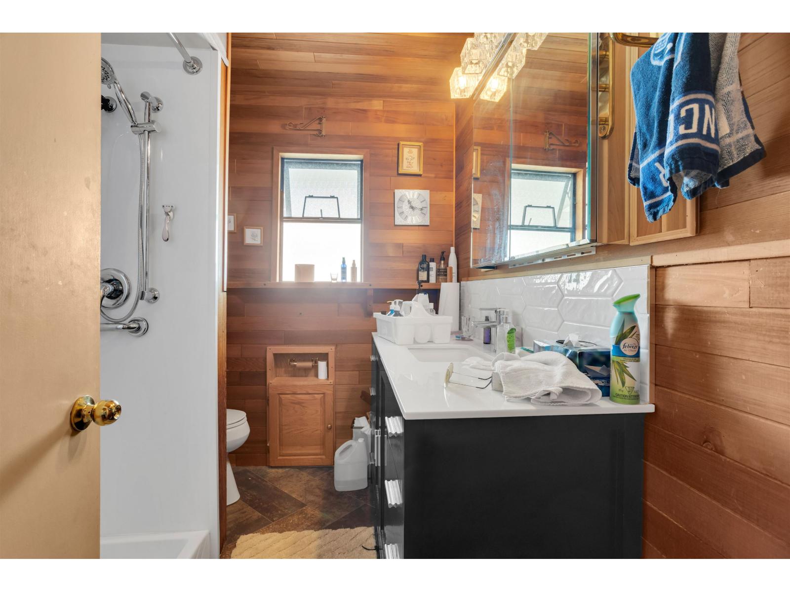 9533 139 Street, Surrey, British Columbia  V3V 5X7 - Photo 9 - R3044199