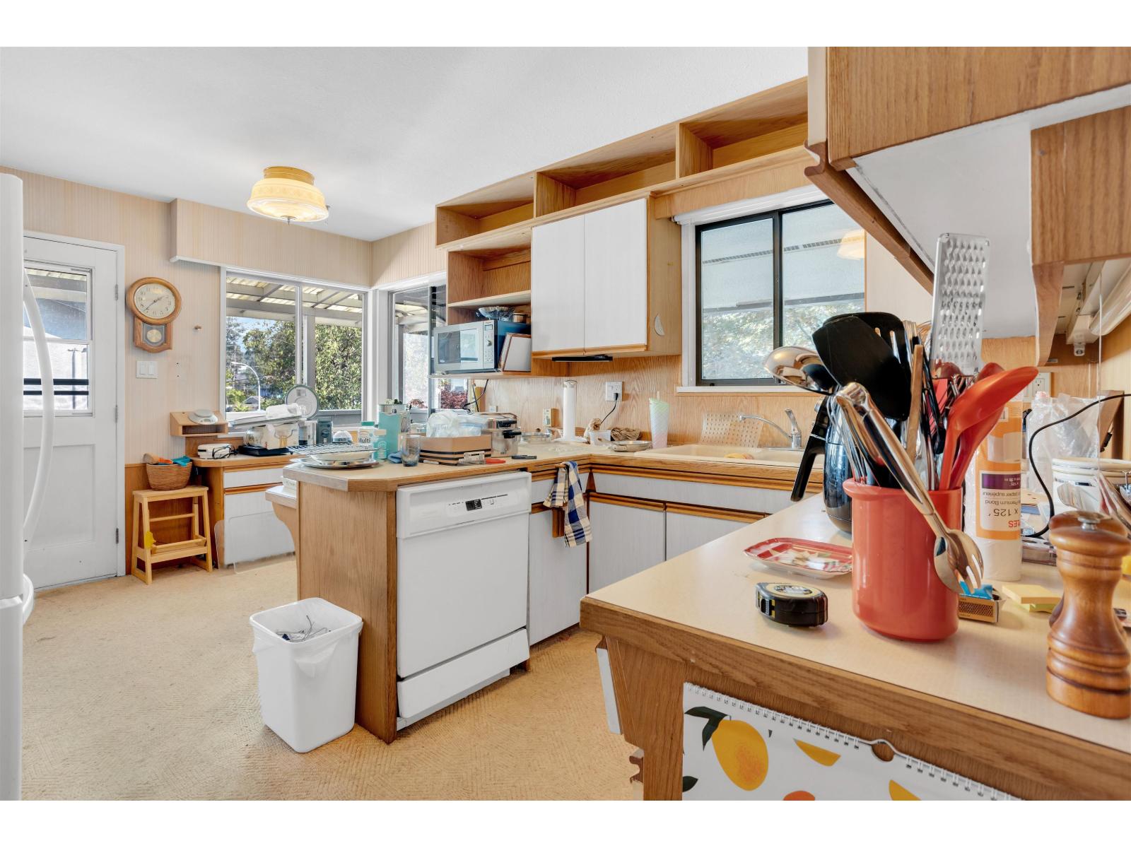 9533 139 Street, Surrey, British Columbia  V3V 5X7 - Photo 5 - R3044199