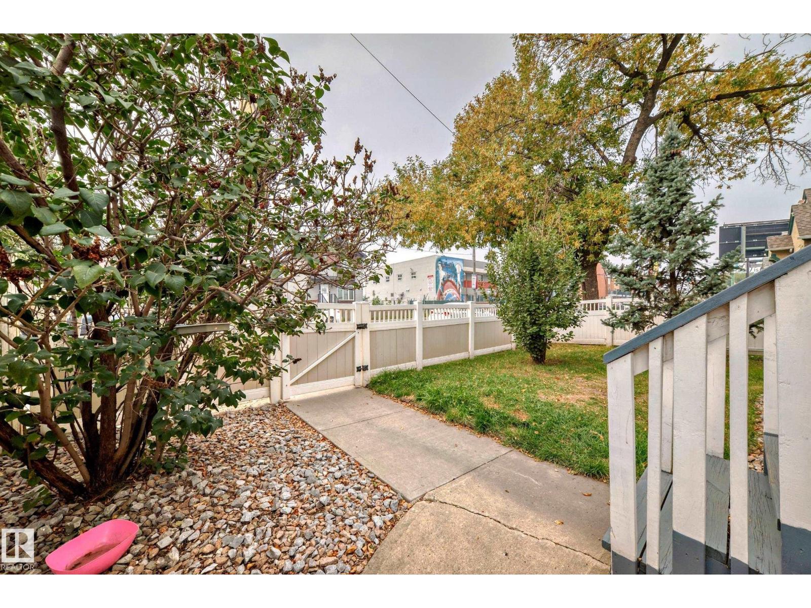 10711a 95 St. St Nw, Edmonton, Alberta  T5H 2C8 - Photo 9 - E4455726
