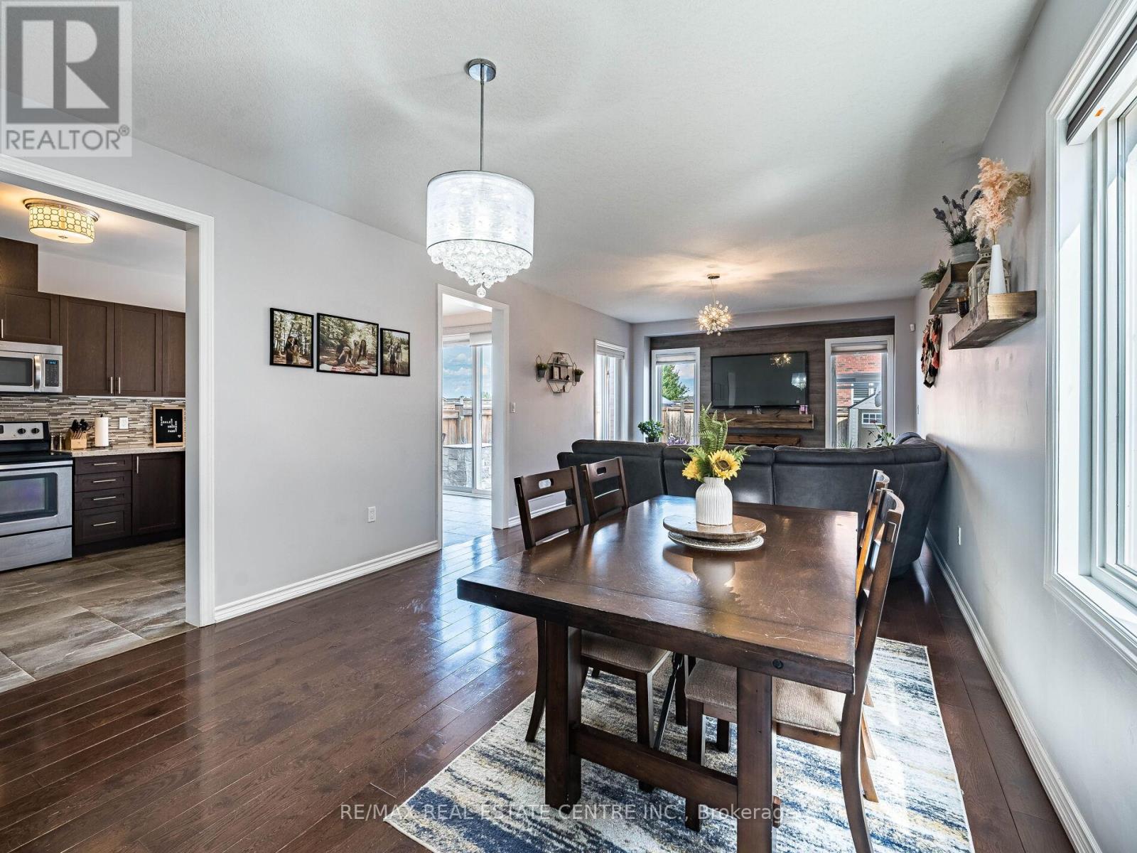 4 Morrison Avenue, New Tecumseth (Alliston), Ontario  L9R 0H4 - Photo 6 - N12385545