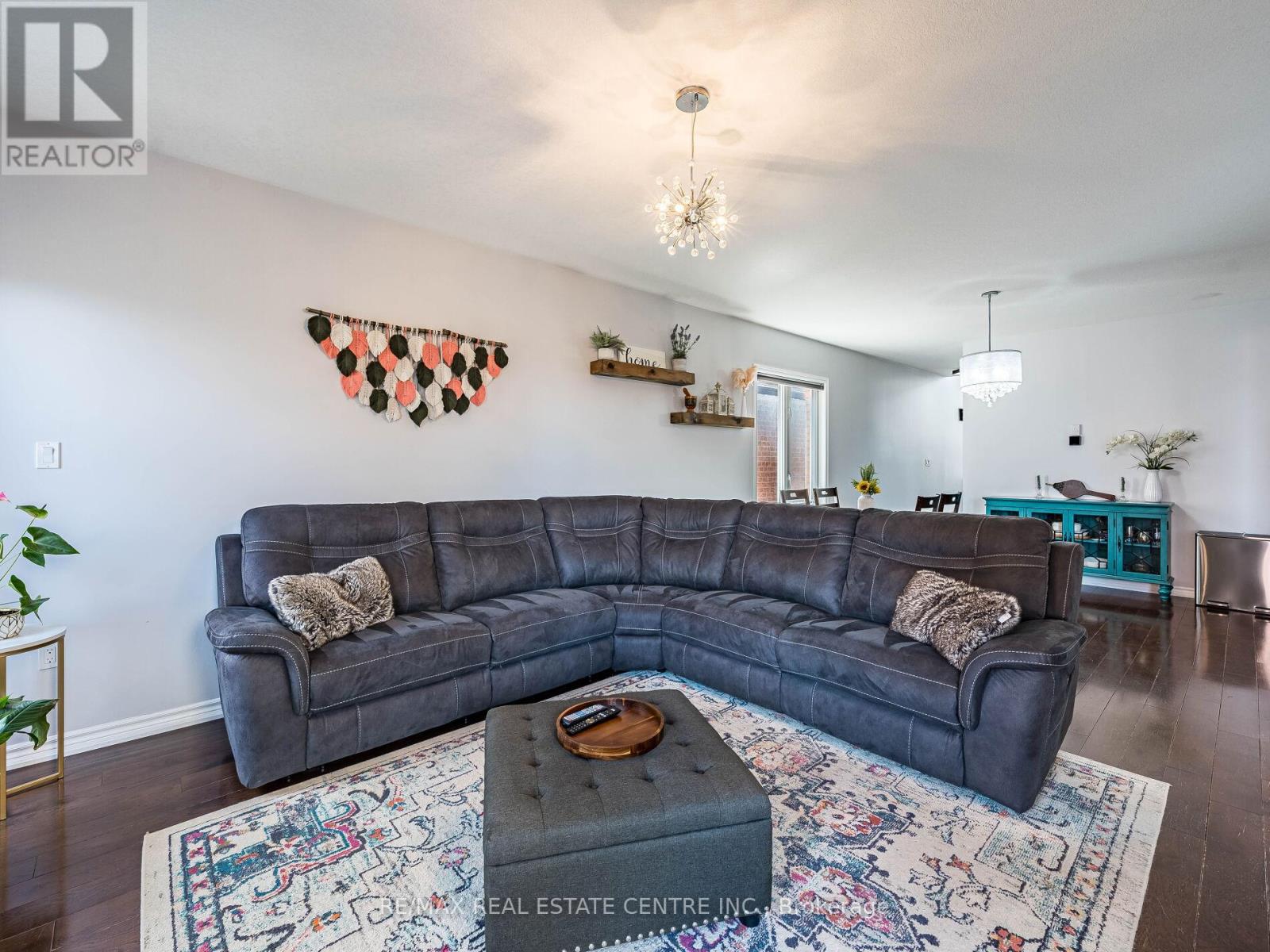 4 Morrison Avenue, New Tecumseth (Alliston), Ontario  L9R 0H4 - Photo 8 - N12385545