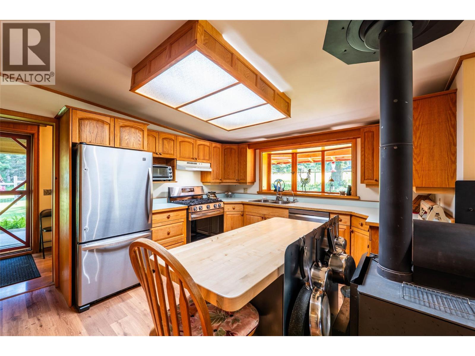 541 Bear Road, Salmo, British Columbia  V0G 1Z0 - Photo 5 - 10361590