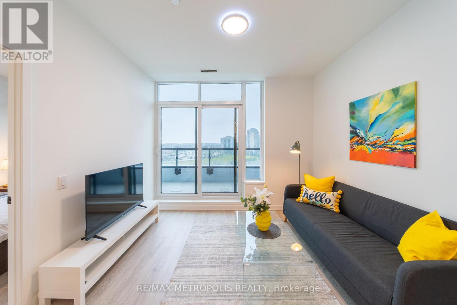 807 - 2495 Eglinton Avenue W, Mississauga, Ontario  L5M 2T2 - Photo 4 - W12382109