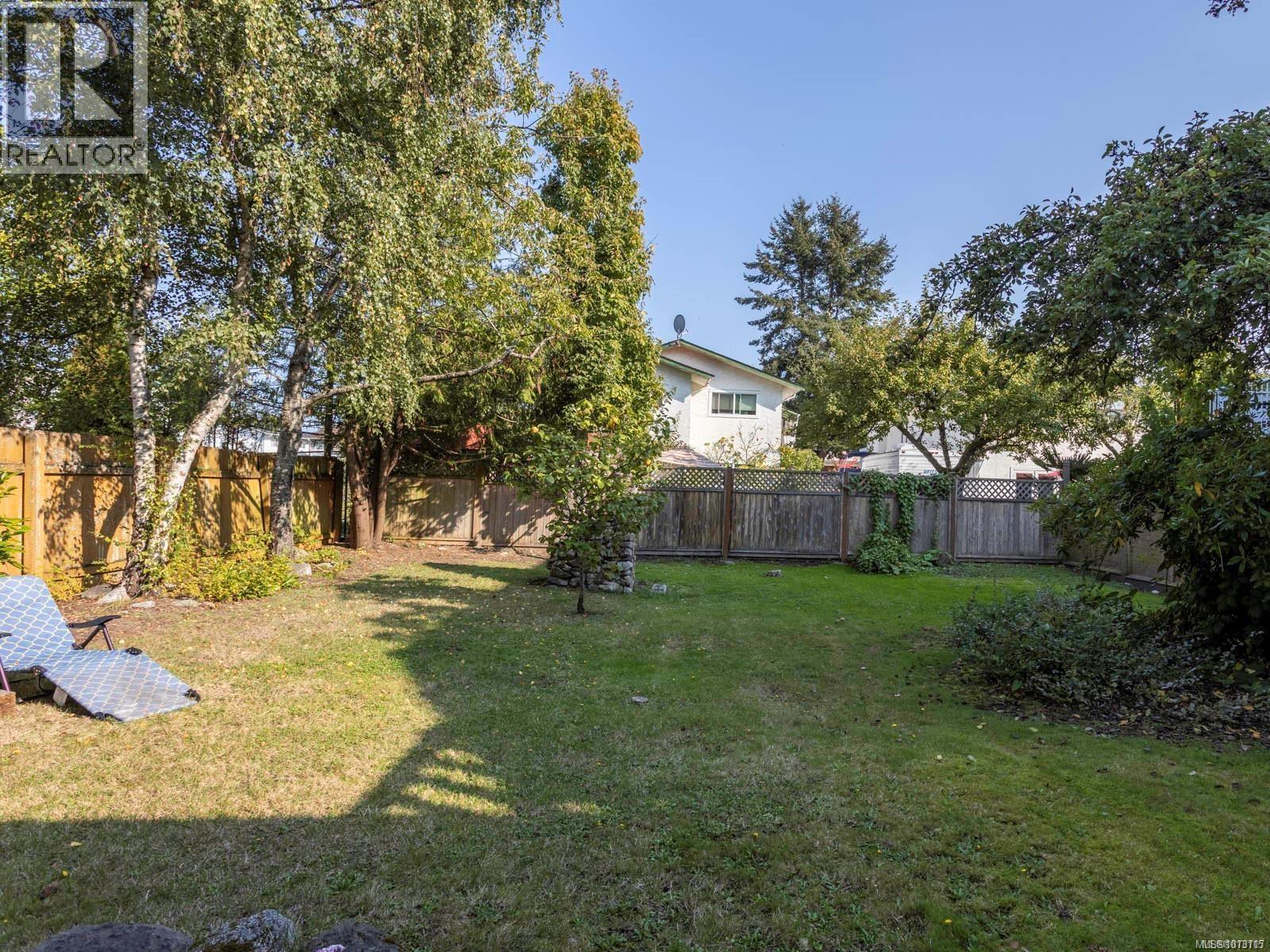 Property at 9717 Second St image 5