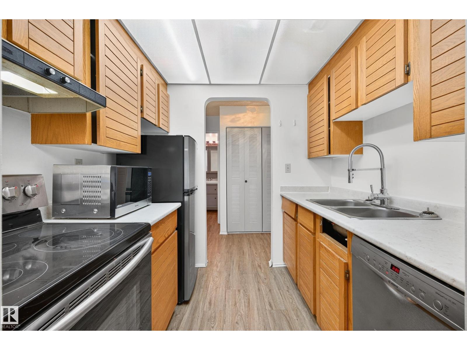 #207 10421 93 St Nw, Edmonton, Alberta  T5H 1X5 - Photo 7 - E4456463