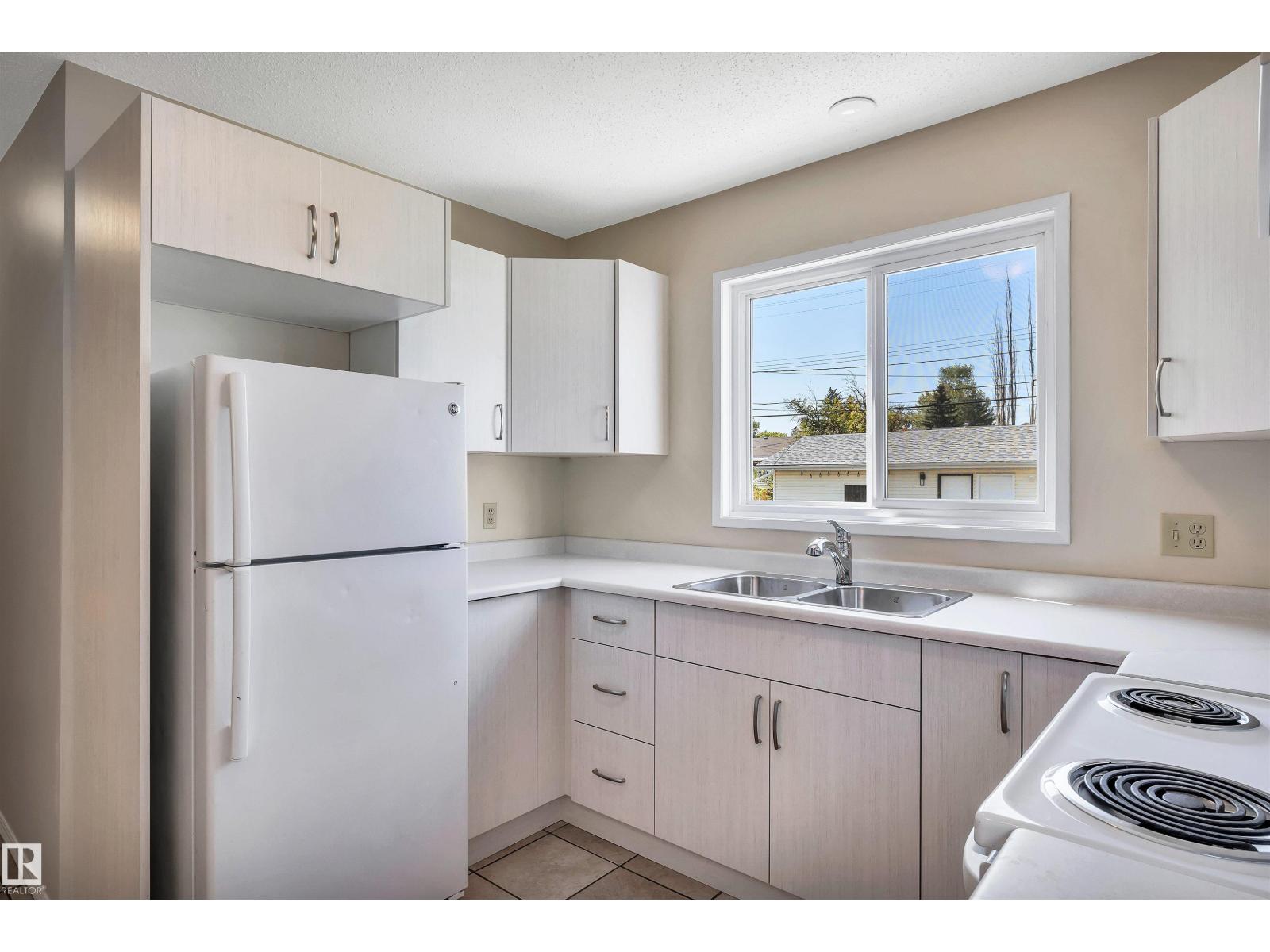 10228 152 St Nw, Edmonton, Alberta  T5P 1Y2 - Photo 13 - E4456467