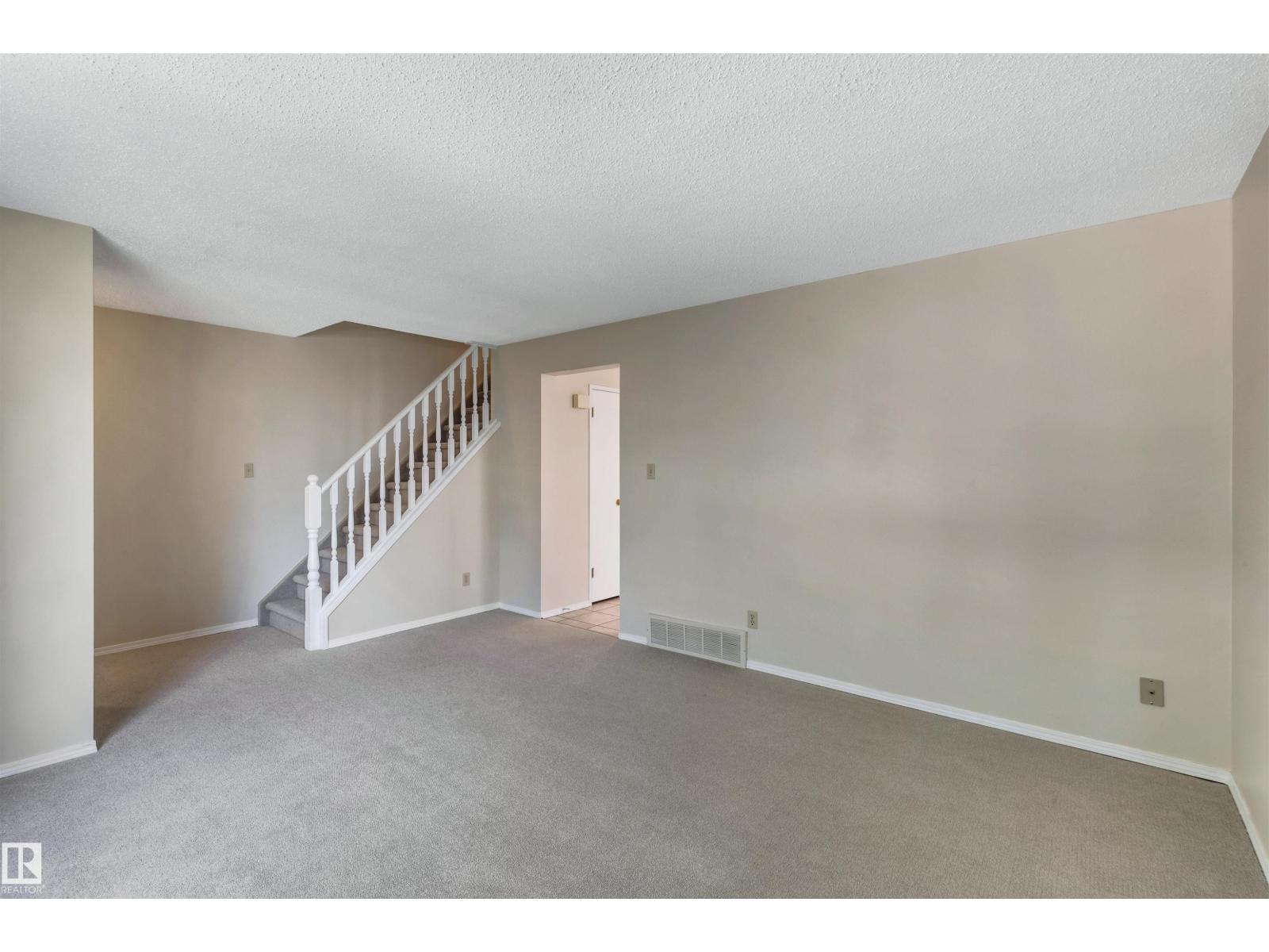 10228 152 St Nw, Edmonton, Alberta  T5P 1Y2 - Photo 7 - E4456467