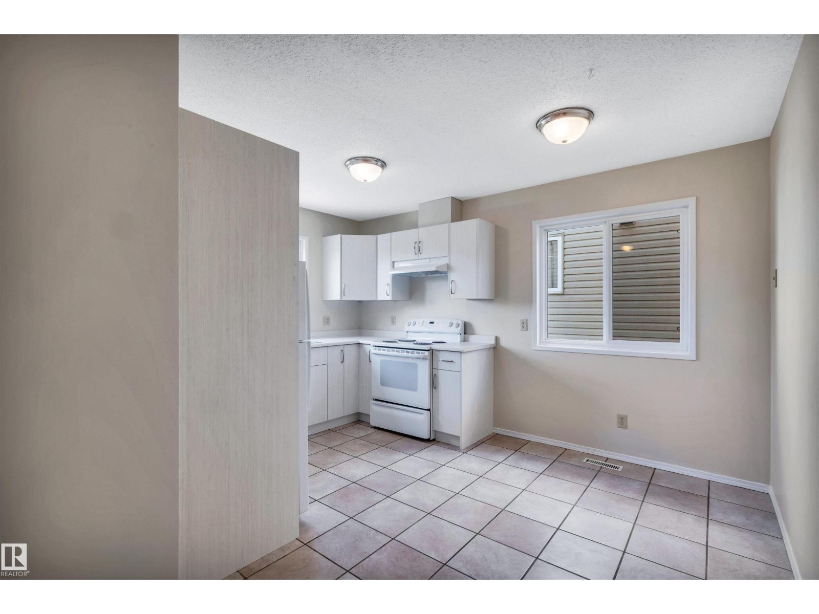 10228 152 St Nw, Edmonton, Alberta  T5P 1Y2 - Photo 8 - E4456467