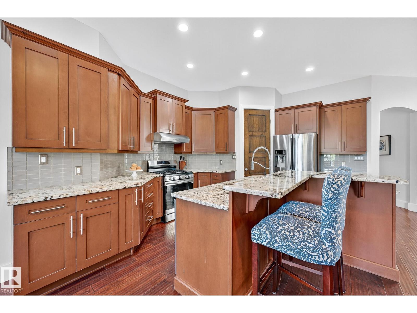 940 Haliburton Rd Nw, Edmonton, Alberta  T6R 2Z6 - Photo 11 - E4456468
