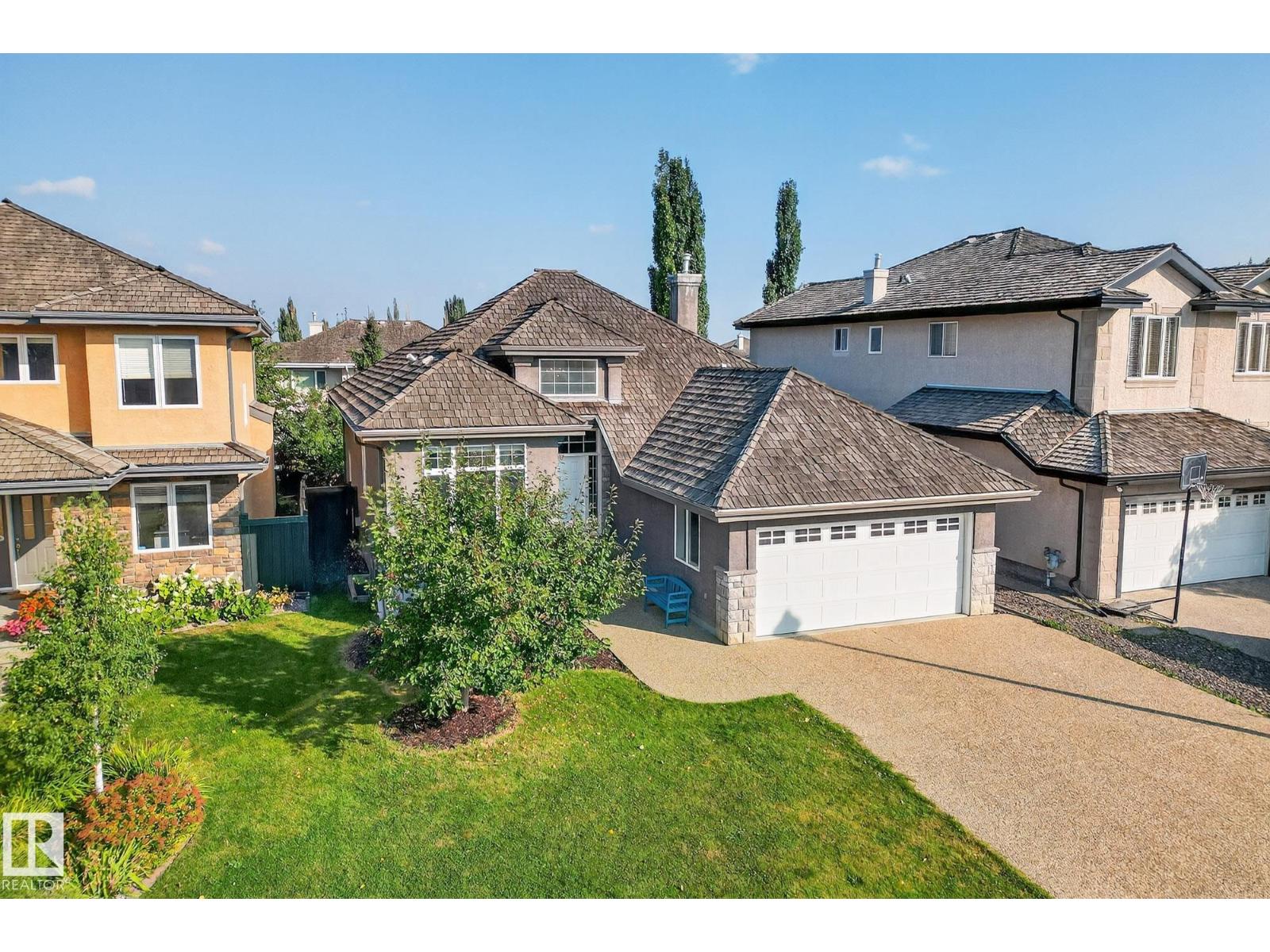 940 Haliburton Rd Nw, Edmonton, Alberta  T6R 2Z6 - Photo 2 - E4456468