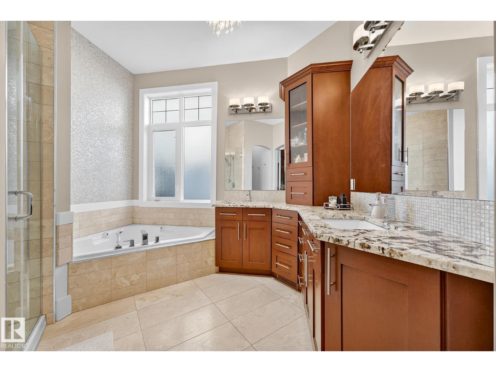 940 Haliburton Rd Nw, Edmonton, Alberta  T6R 2Z6 - Photo 20 - E4456468