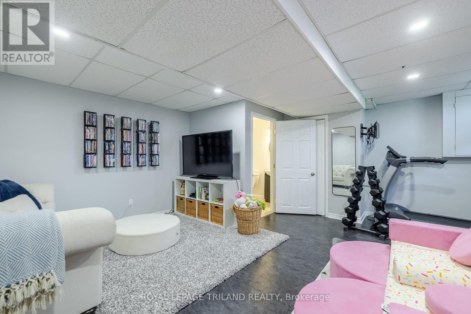 147 Gerald Crescent, London South, Ontario  N5Z 5A3 - Photo 25 - X12378467
