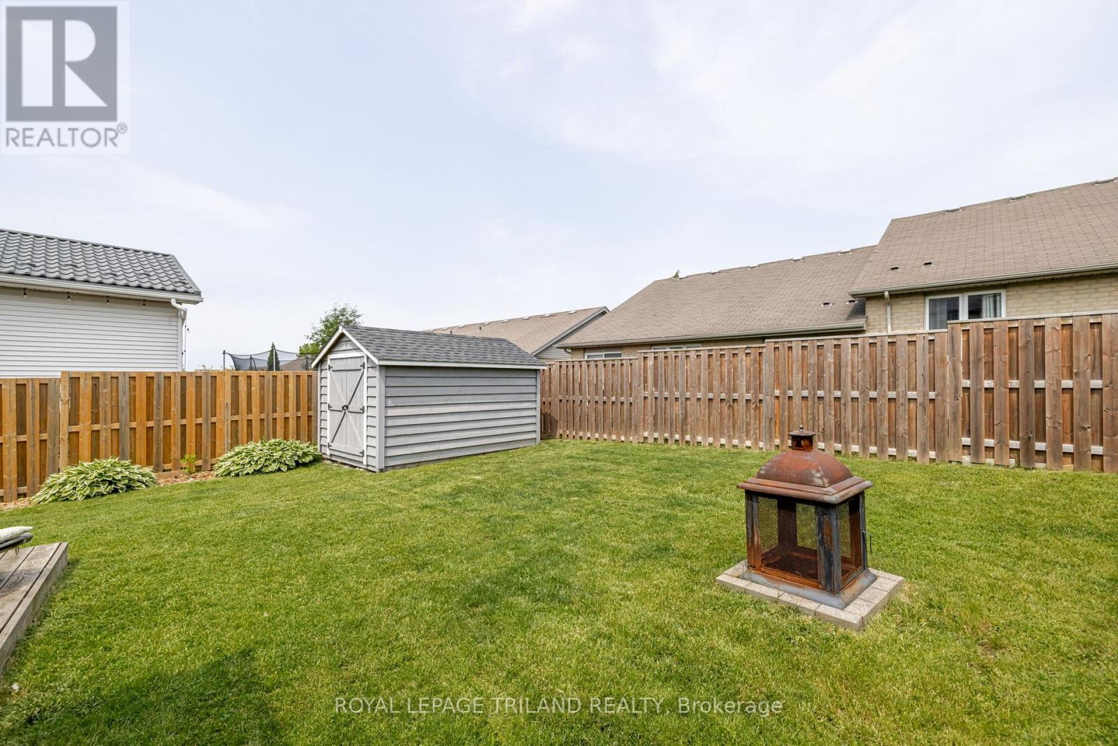 147 Gerald Crescent, London South, Ontario  N5Z 5A3 - Photo 37 - X12378467
