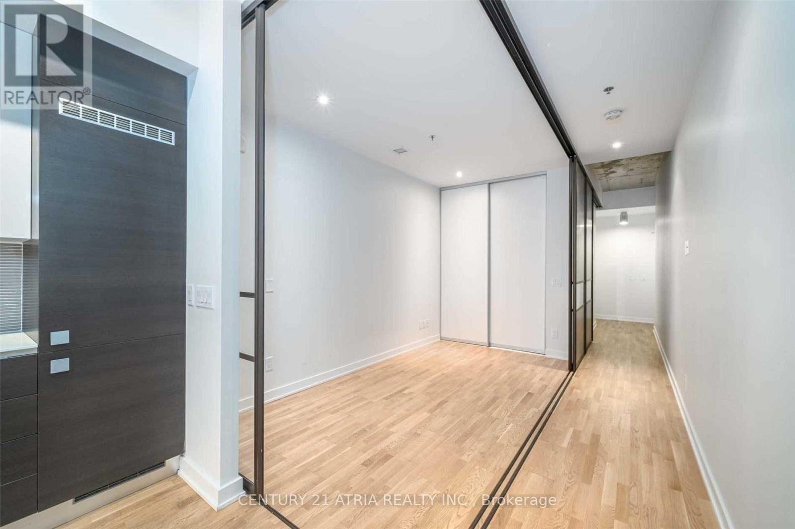 208 - 8 Dovercourt Road, Toronto, Ontario  M6J 0B6 - Photo 3 - C12385645