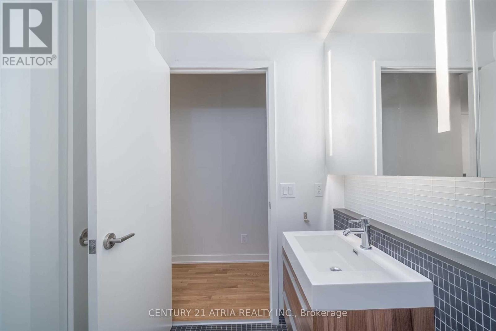 208 - 8 Dovercourt Road, Toronto, Ontario  M6J 0B6 - Photo 7 - C12385645