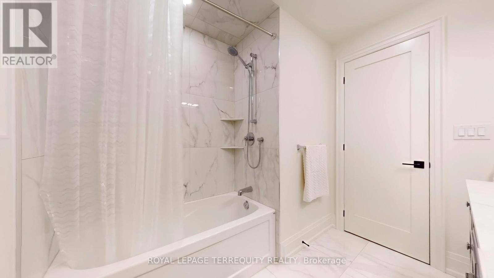 819 Fairview Avenue, Pickering, Ontario  L1W 1M7 - Photo 28 - E12385586