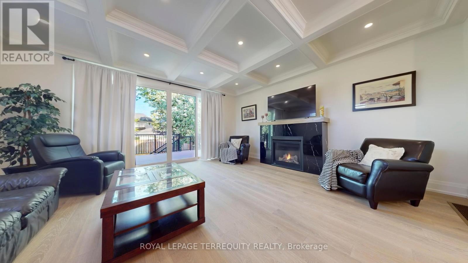 Property at 819 FAIRVIEW AVENUE image 3