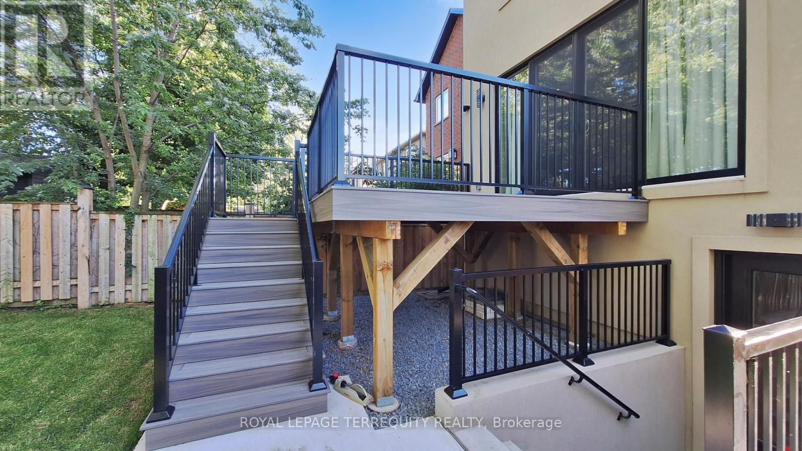 819 Fairview Avenue, Pickering, Ontario  L1W 1M7 - Photo 32 - E12385586