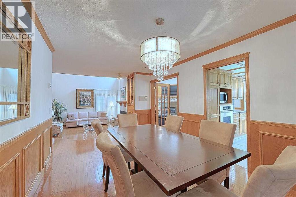115 Strathaven Circle Sw, Calgary, Alberta  T3H 2K8 - Photo 12 - A2244657