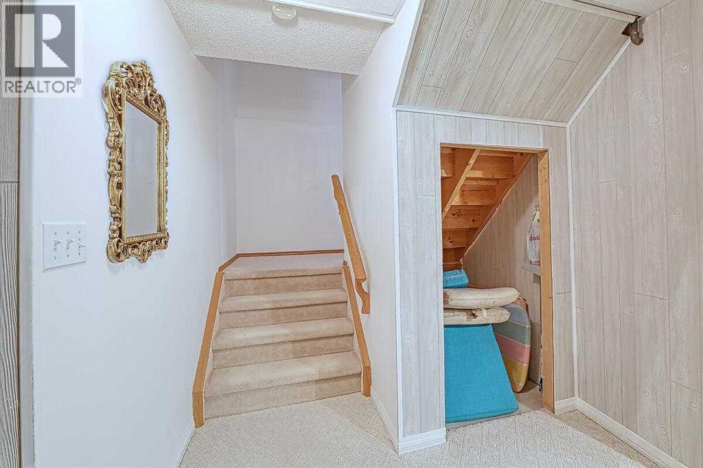 115 Strathaven Circle Sw, Calgary, Alberta  T3H 2K8 - Photo 36 - A2244657