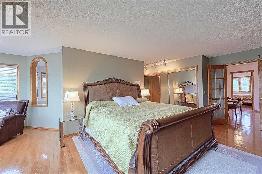 115 Strathaven Circle Sw, Calgary, Alberta  T3H 2K8 - Photo 31 - A2244657