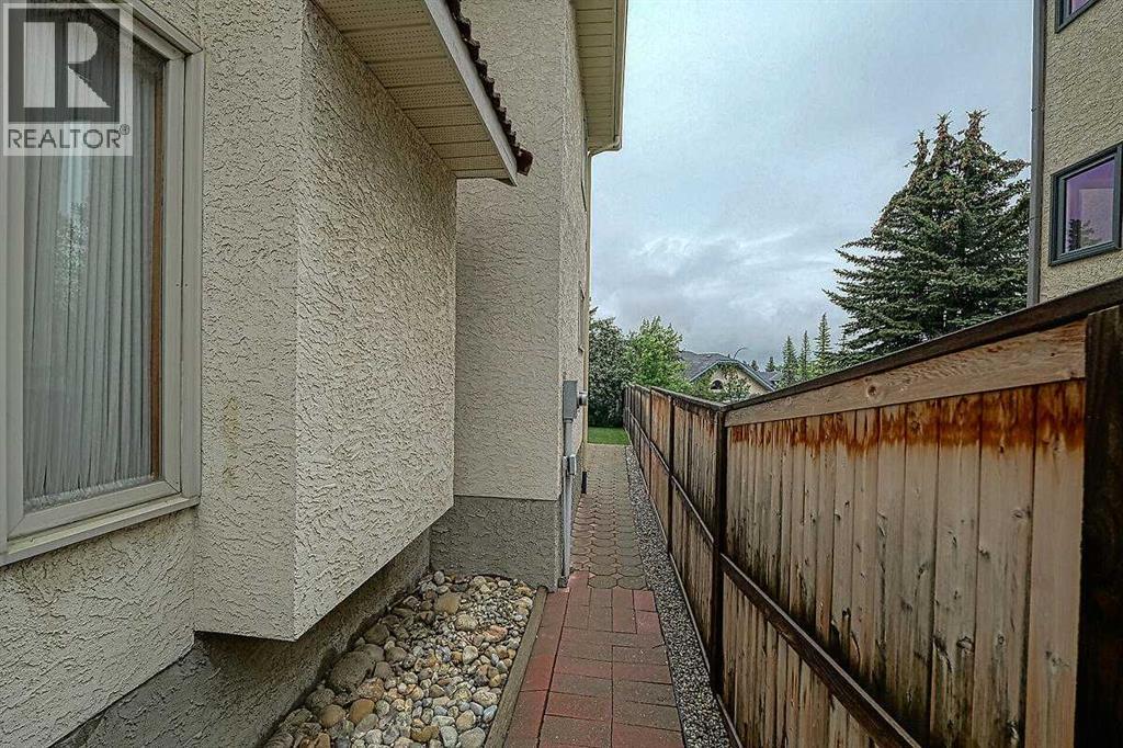 115 Strathaven Circle Sw, Calgary, Alberta  T3H 2K8 - Photo 41 - A2244657