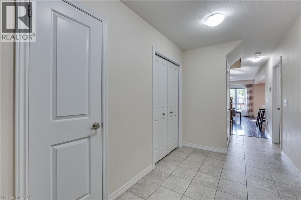 3423 Castle Rock Place Unit# 10, London, Ontario  N6L 0C8 - Photo 5 - 40766893