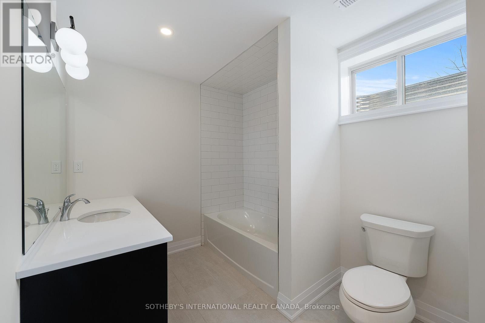 514 Markay Common, Burlington (Brant), Ontario  L7S 0A6 - Photo 29 - W12385577
