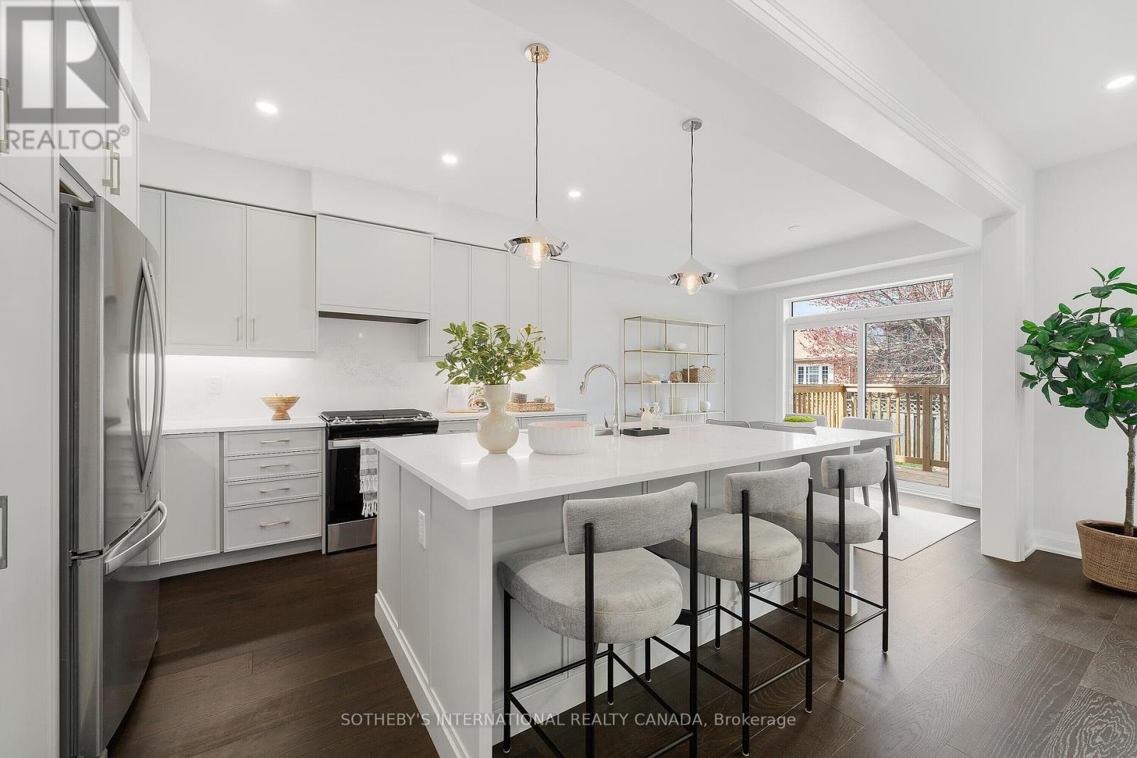 514 Markay Common, Burlington (Brant), Ontario  L7S 0A6 - Photo 8 - W12385577