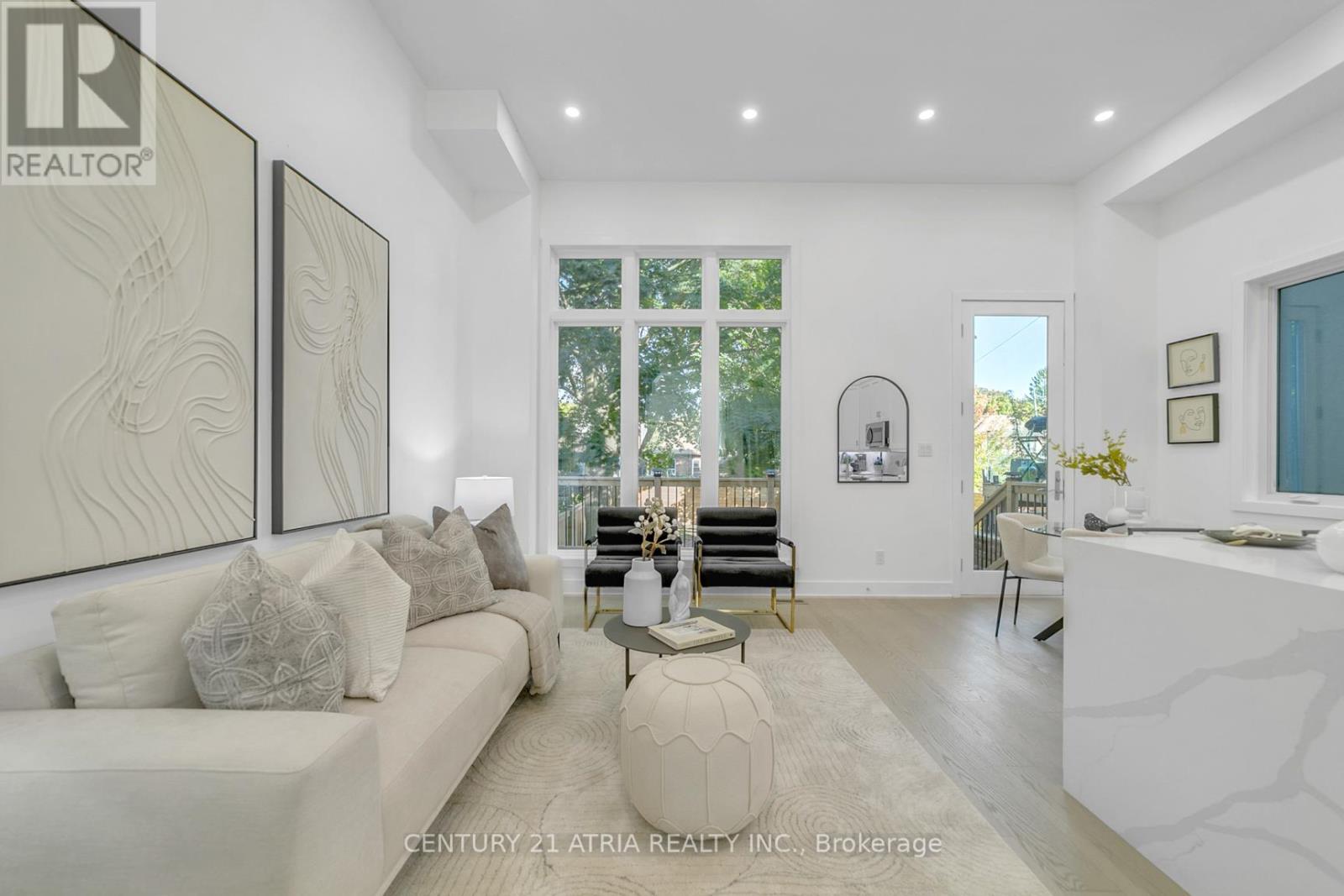 47 Eighth Street, Toronto (New Toronto), Ontario  M8V 3C2 - Photo 15 - W12385592