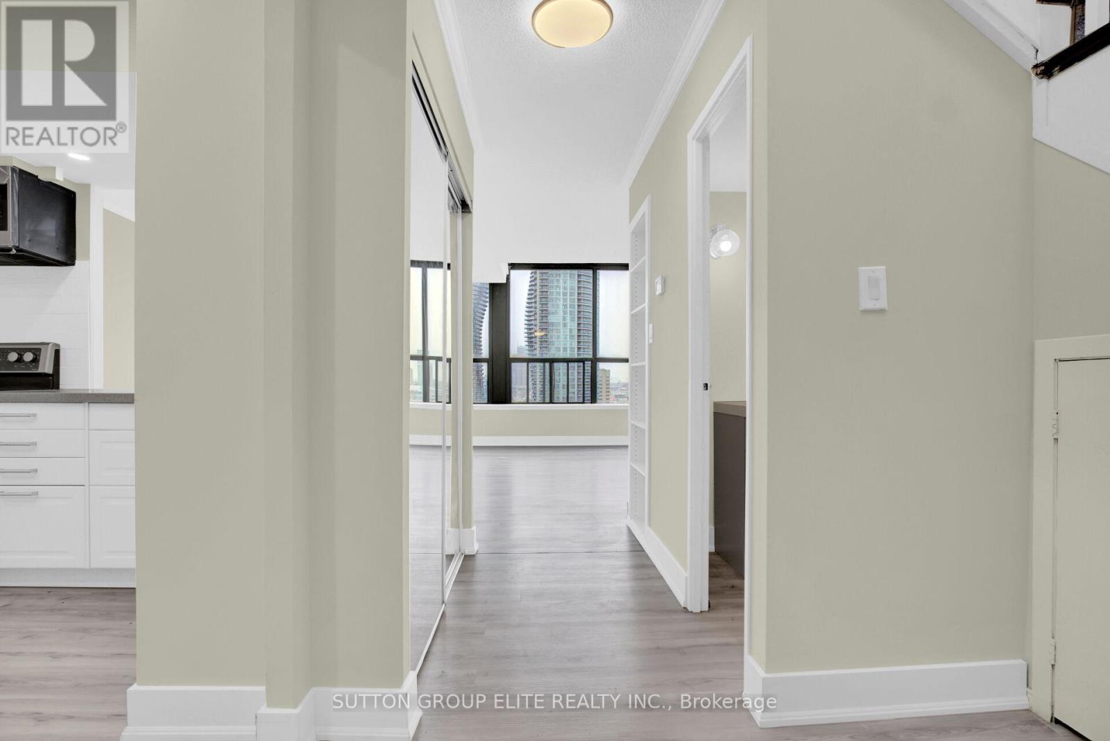 5 - 200 Robert Speck Parkway, Mississauga, Ontario  L4Z 1S3 - Photo 9 - W12385632