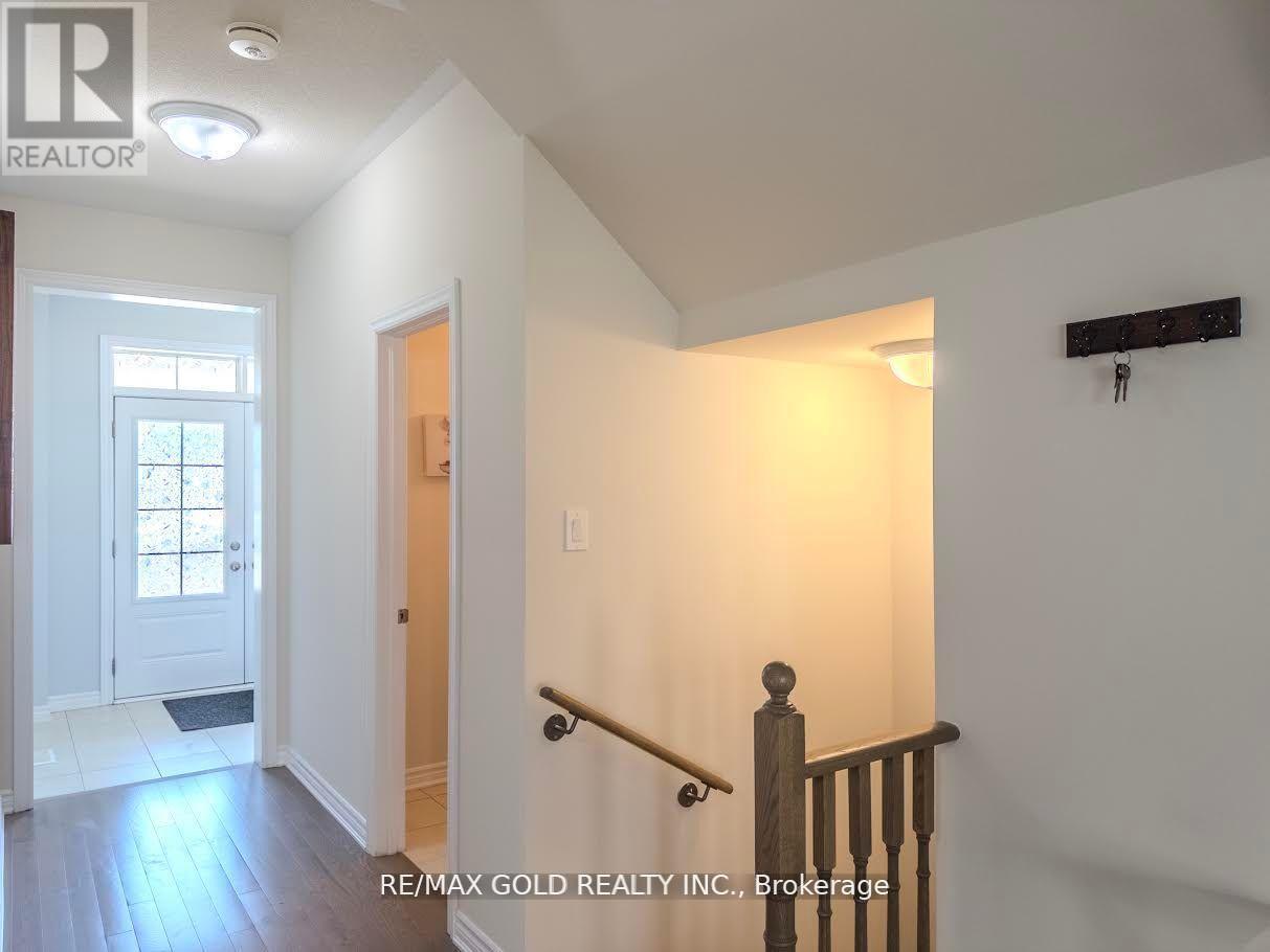 119 Petch Avenue, Caledon, Ontario  L7C 1Z9 - Photo 13 - W12385641