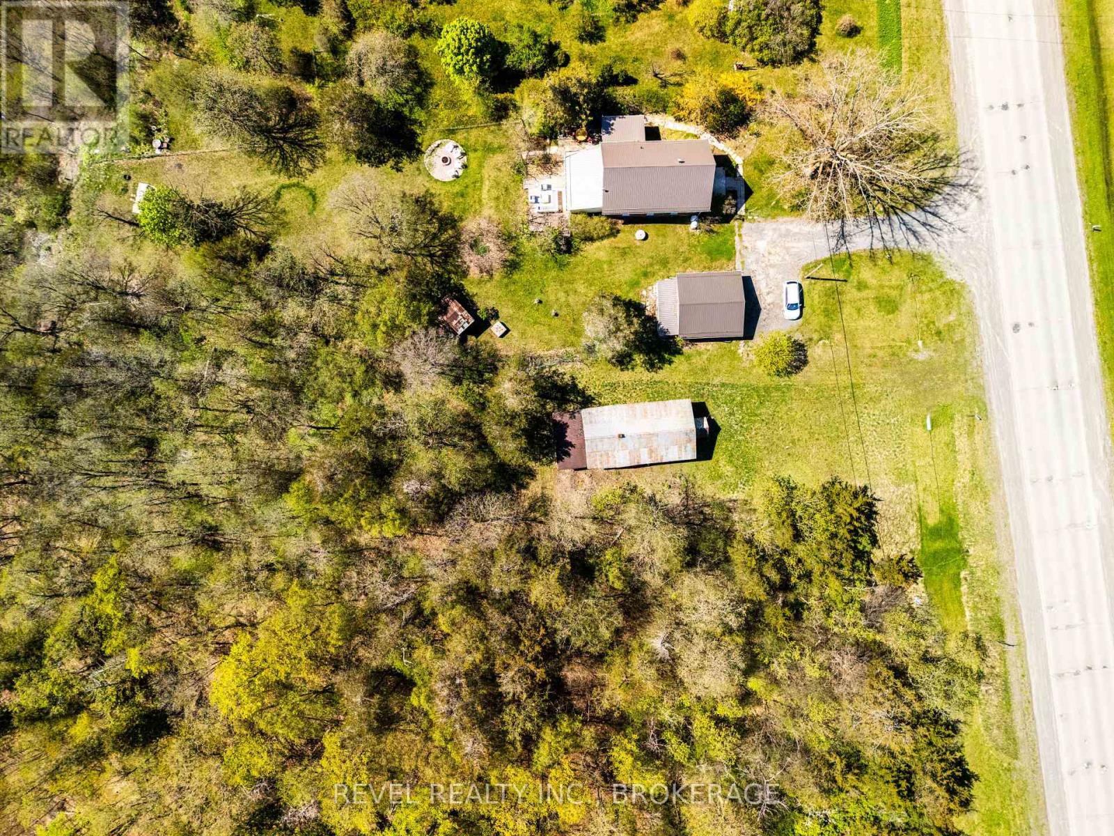 2186 Highway 49 Highway, Prince Edward County (Sophiasburg Ward), Ontario  K0K 2T0 - Photo 5 - X12385662